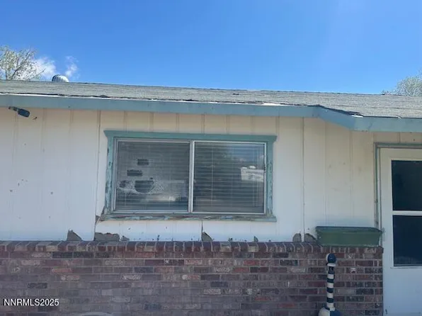 245 Arrow St, Fernley, NV 89408