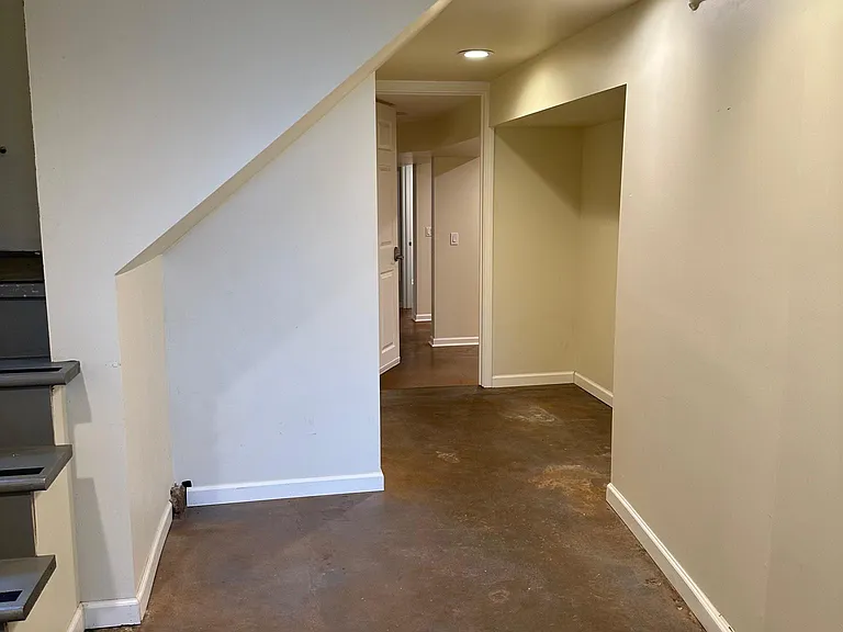 405 NE 53rd Ave — Photo 10