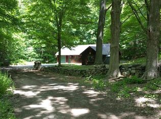 13 Waterbury St, Weston, CT 06883