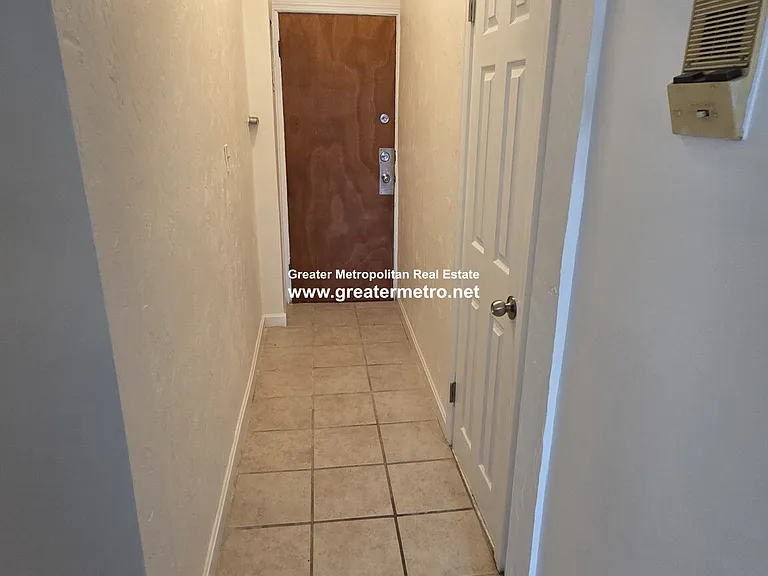 16 Battery St #4R — Photo 6