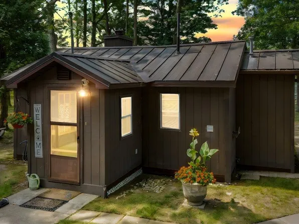 7119 Jose Lake Rd, South Branch, MI 48761