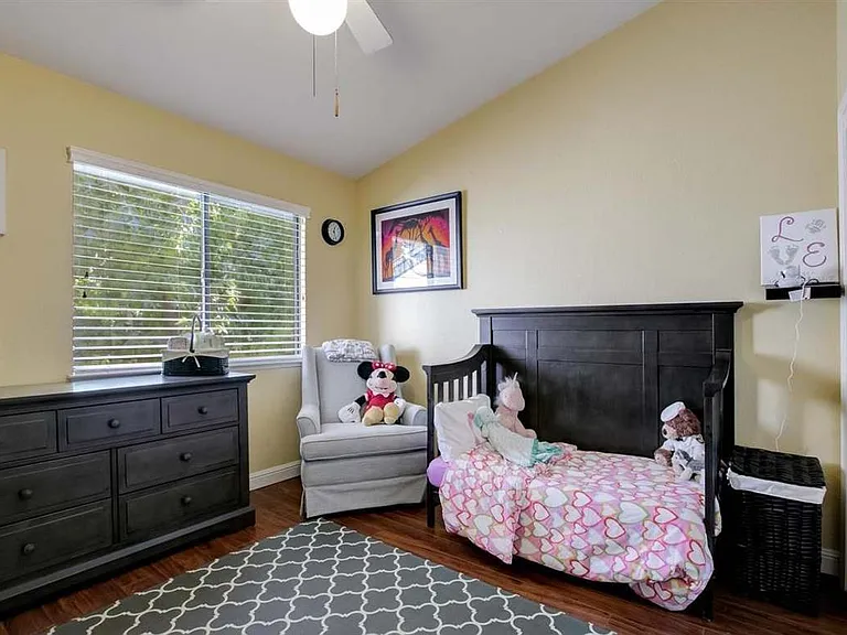 1412 Alma Way — Photo 15