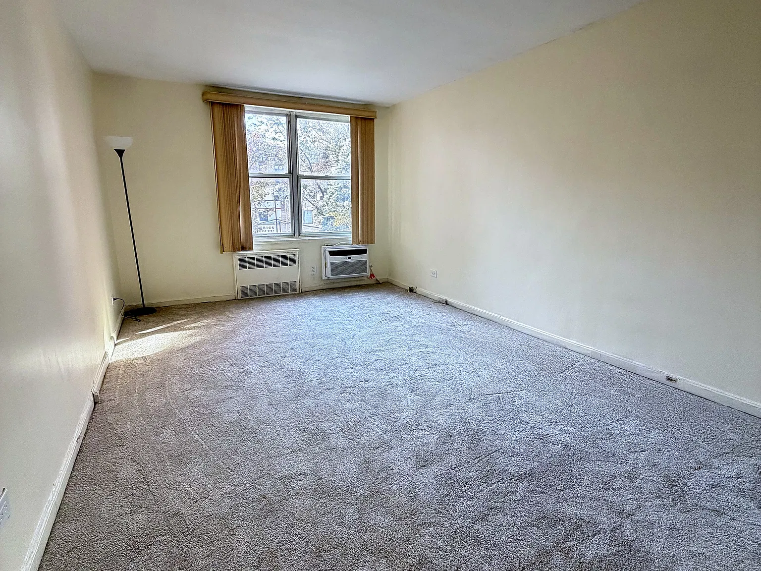 1 bed, 850 sqft, $2,000 — Photo 3