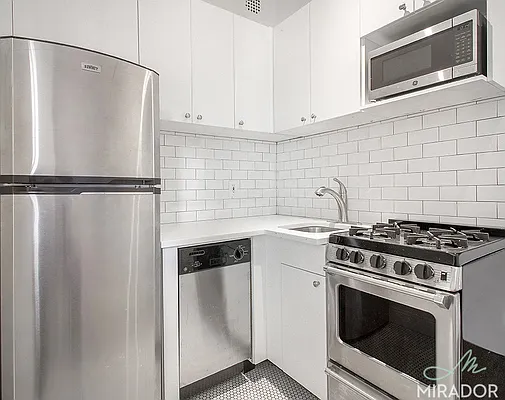 Rented by Mirador Real Estate | media 10