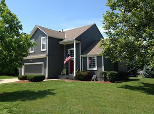 910 W Elizabeth St, Olathe, KS 66061