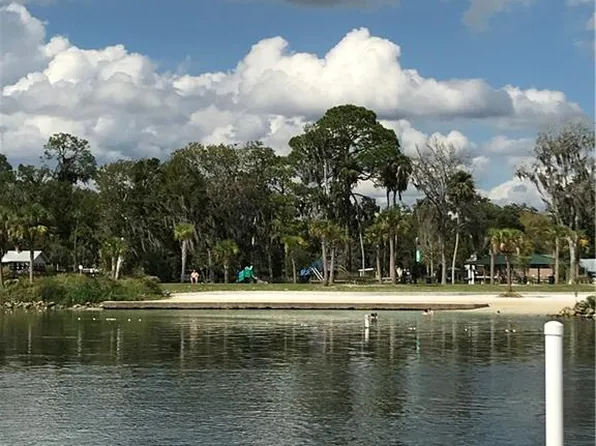 30 SE Valare Ln, Crystal River, FL 34429