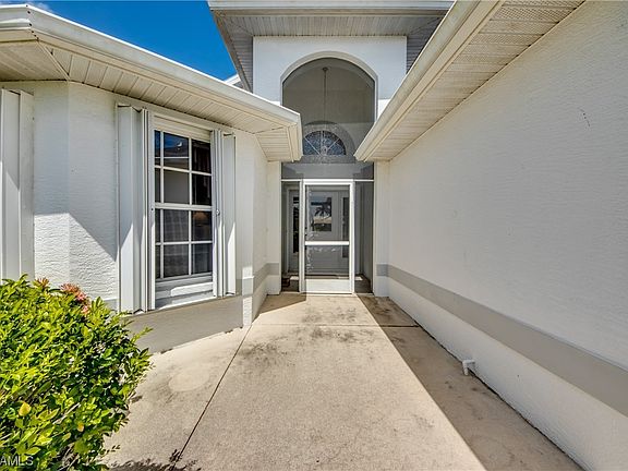 4th image of 3533 Sabal Springs Blvd