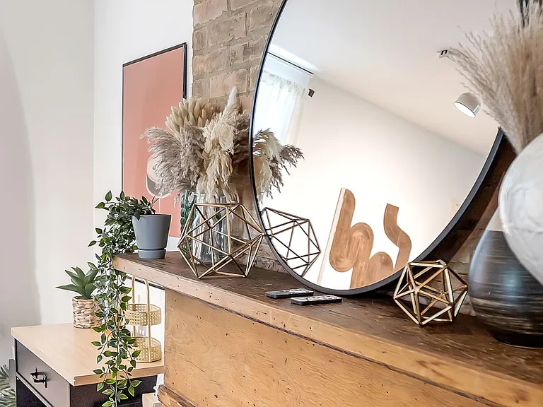 1410 Mansfield St — Photo 32
