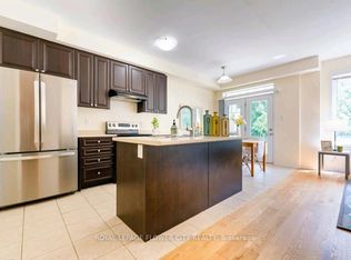 8273 N Tulip Tree Dr #3, Niagara Falls, ON L2H 3S8