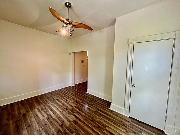4th image of 1794 Dreman Ave