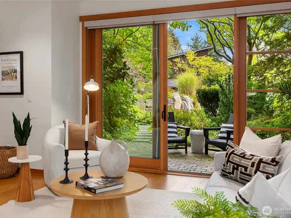 722 NE Vineyard Lane #L102, Bainbridge Island, WA 98110