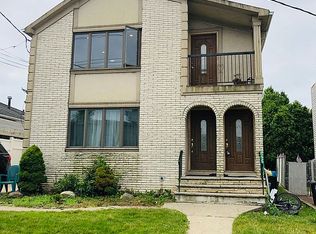 672 S Gannon Ave, Staten Island, NY 10314
