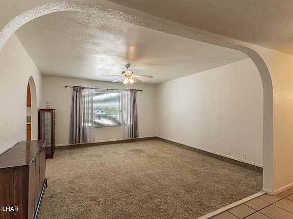 4th image of 2355 Huntington Dr