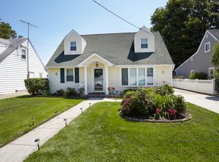 169 Derby St, Valley Stream, NY 11581