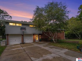 8418 N 36th St, Omaha, NE 68112