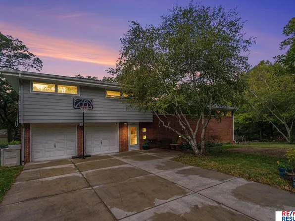 8418 N 36th St, Omaha, NE 68112