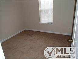 4th image of 1527 Middleborough Ct