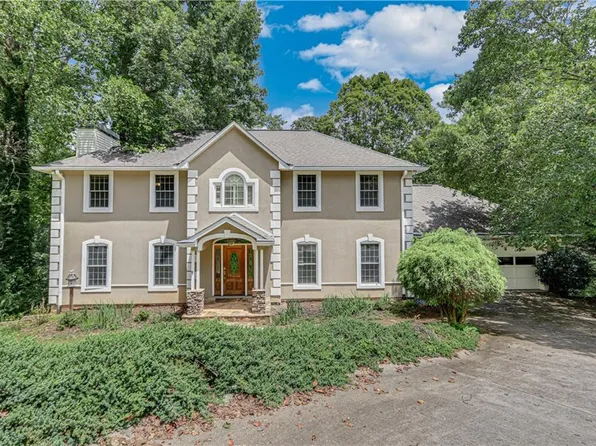 1531 Enota Ave NE, Gainesville, GA 30501