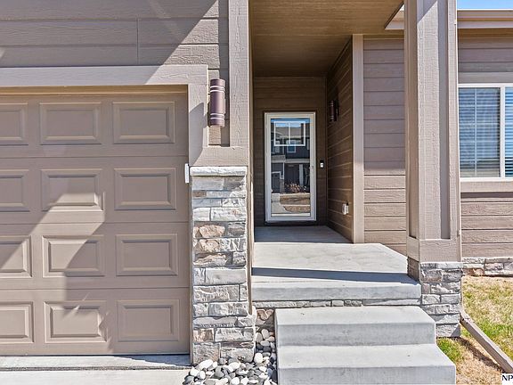 3rd image of 7305 N 166th Ave