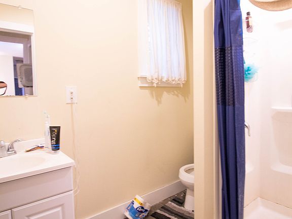 5th image of 1702 N Bouvier St APT 1