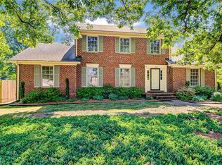 1402 Worthington Pl, Greensboro, NC 27410