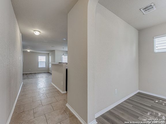 4th image of 8923 SCARLETT PL