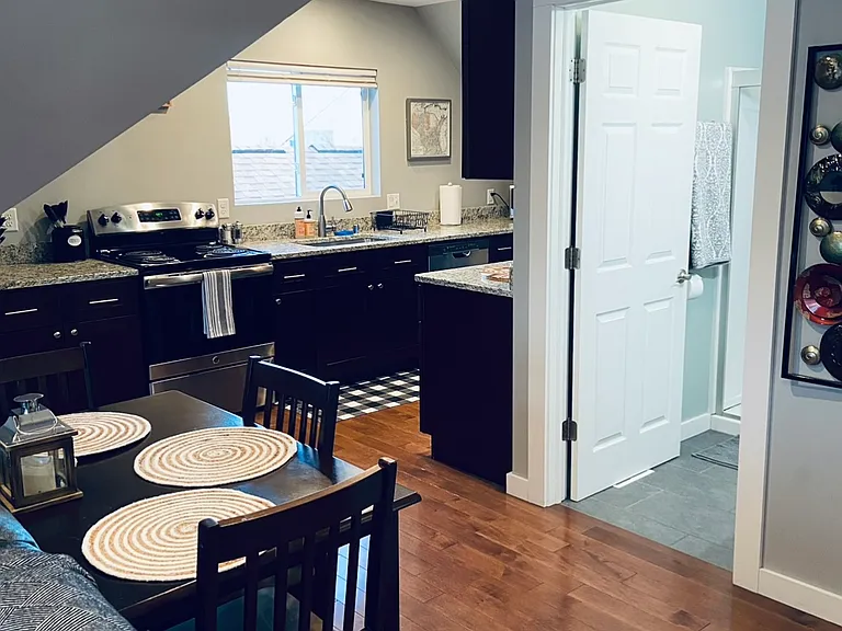 419 W Vine St #421 — Photo 5