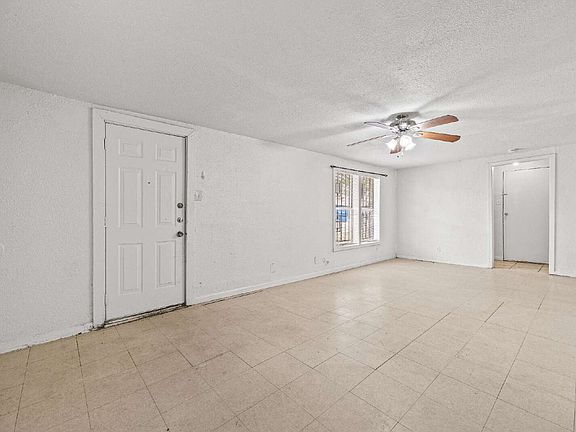2nd image of 414 Garnett Ave APT 2