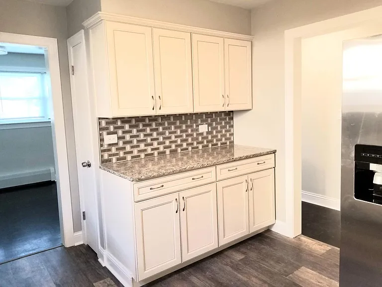 3446 Main St #2 — Photo 2