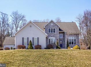 815 Stonybrook Ln, Lewisberry, PA 17339