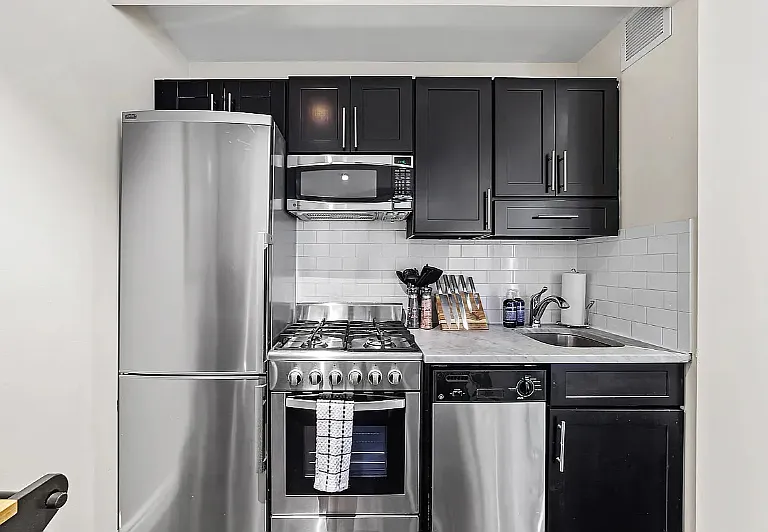 448 W 19th St #3CD — Photo 5