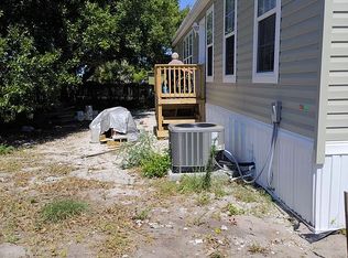 1215 W Joy Ln, Fort Pierce, FL 34945