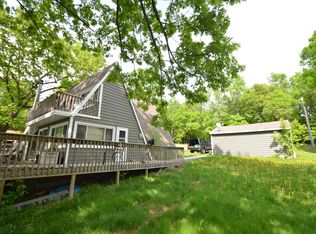 28020 Nathan Ln, Lindstrom, MN 55045