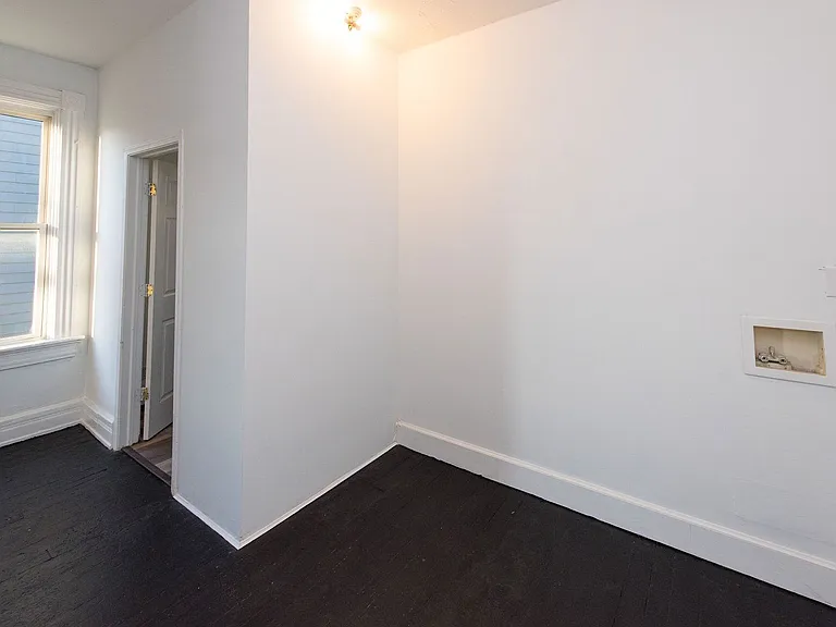 4160 Lakeman St — Photo 21