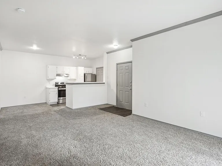 Stone Creek Apartments — Photo 49