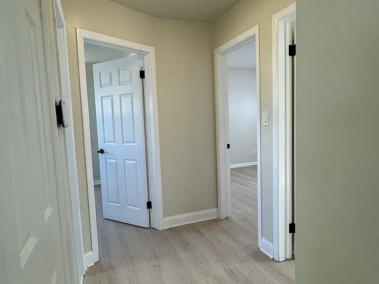 9914 Fox Ave — Photo 13