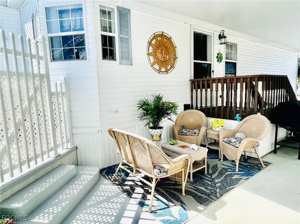 3064 Sloop Ln, Saint James City, FL 33956