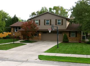 6110 Manchester Dr, Fort Wayne, IN 46835