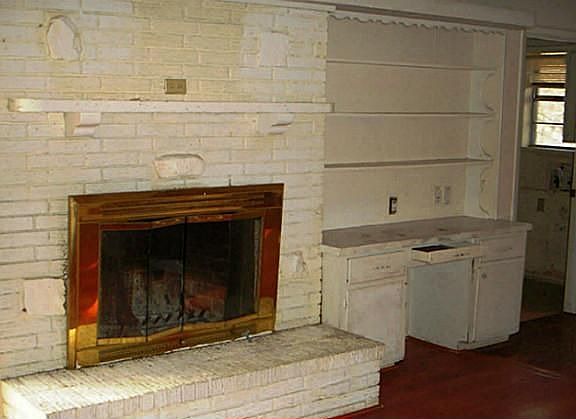3rd image of 902 Birchwood Dr