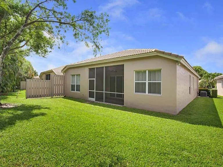 6731 Southport Dr — Photo 12