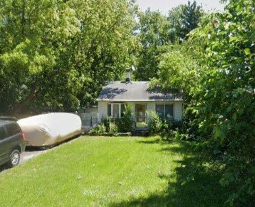 1st image of 465 Bellaire Ave