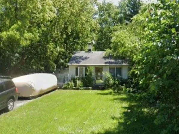 465 Bellaire Ave, Des Plaines, IL 60016