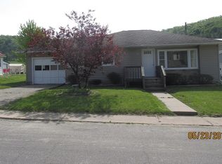 508 N Maiben St, Readstown, WI 54652