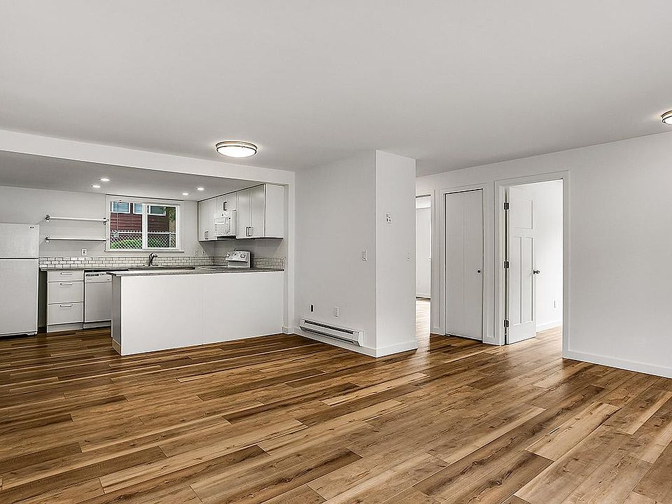 1st image of 13737 32nd Ave NE #1