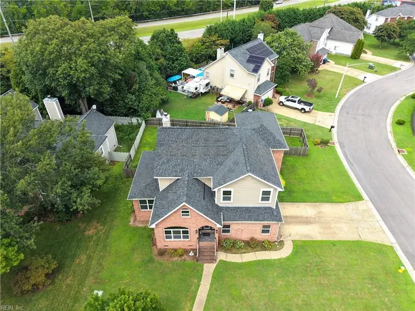4616 Coral Reef Ln, Virginia Beach, VA 23455