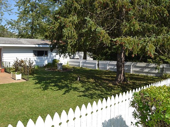 5th image of 6361 Vermont St