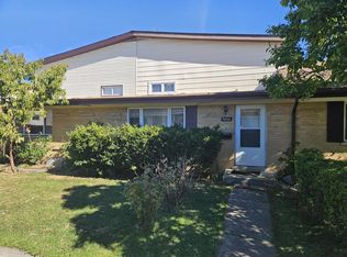 9006 W Emerson St, Des Plaines, IL 60016
