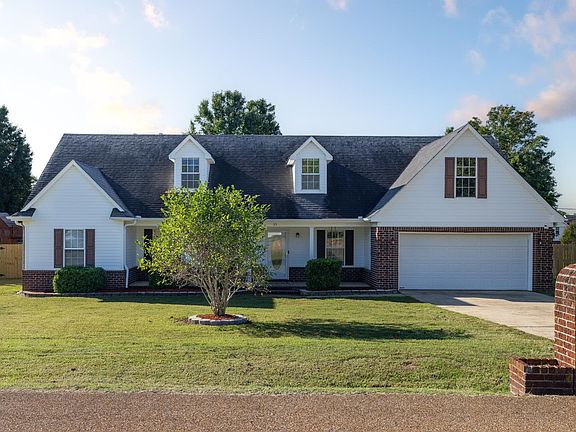 3rd image of 93 Sterling Farm Dr