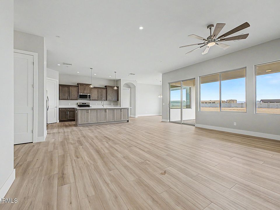 1st image of 26501 N 241 Avenue