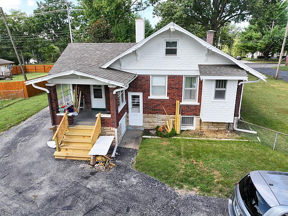 2nd image of 6111 Woodson Rd